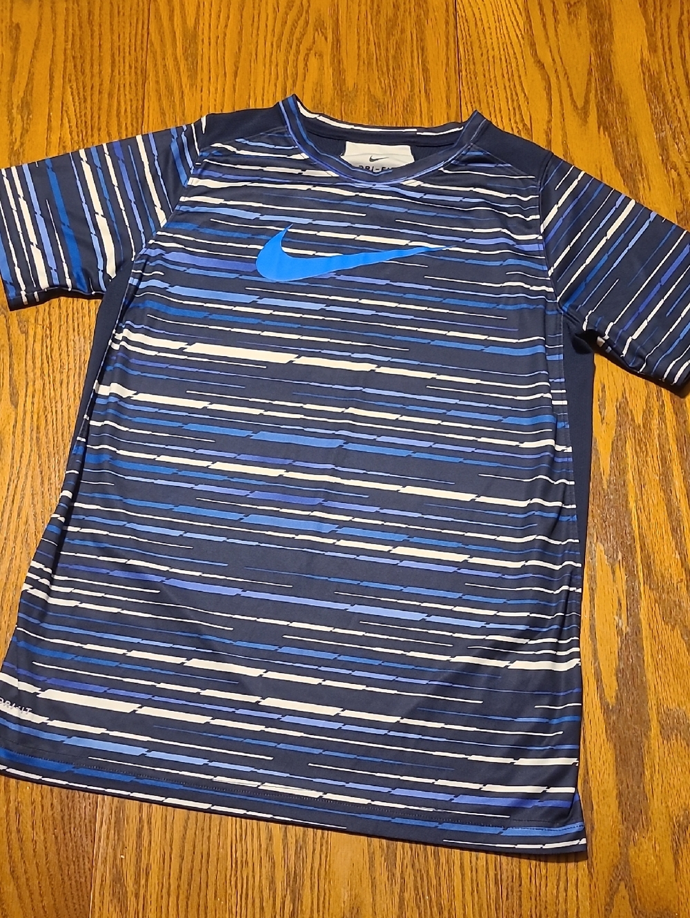 Nike Boys' Navy and Blue Striped Athletic Shirt - XL
